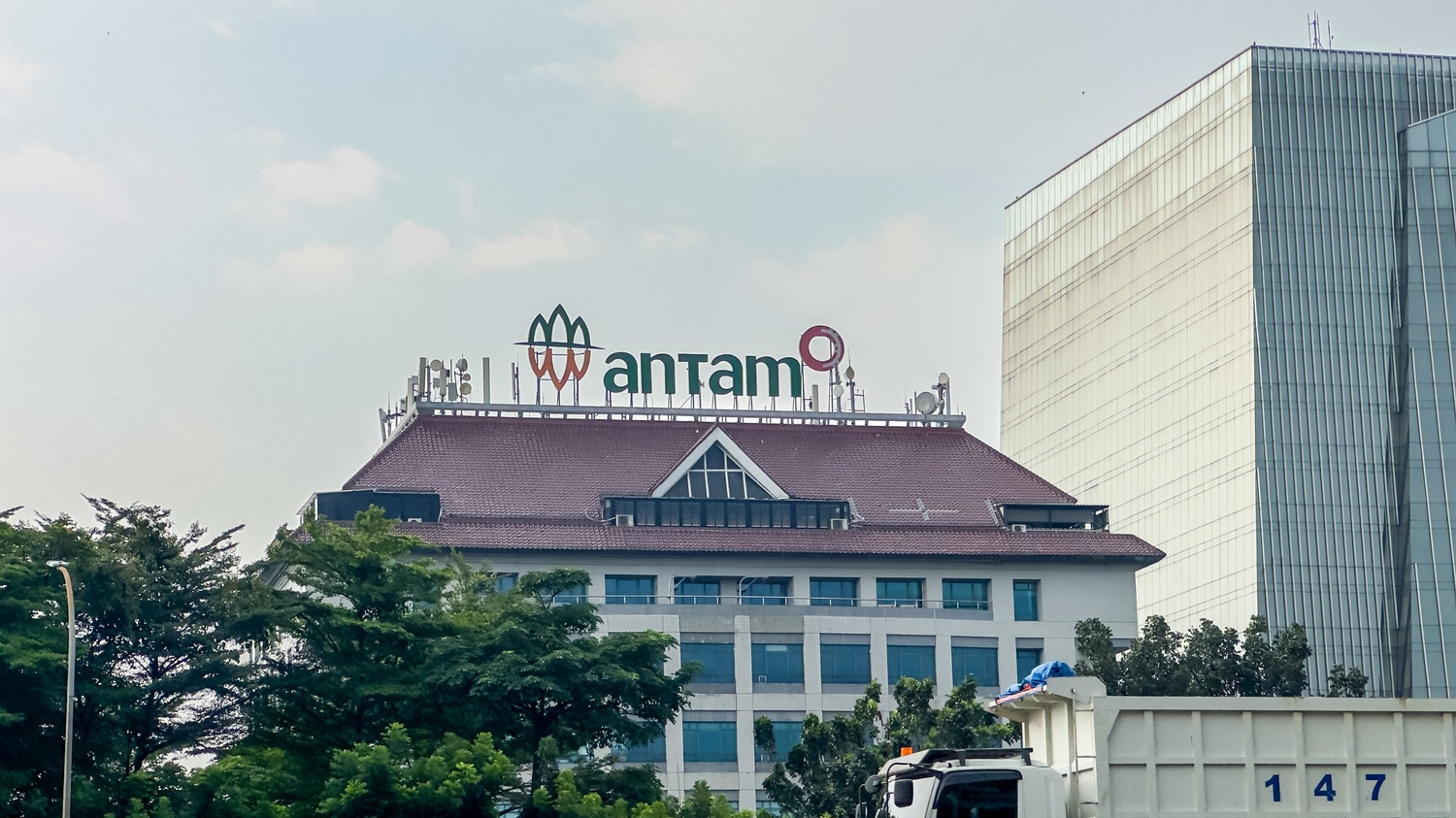 Antam Raih Laba Bersih Rp6,91 T di 1H26, Emas Sumbang 80% Pendapatan
