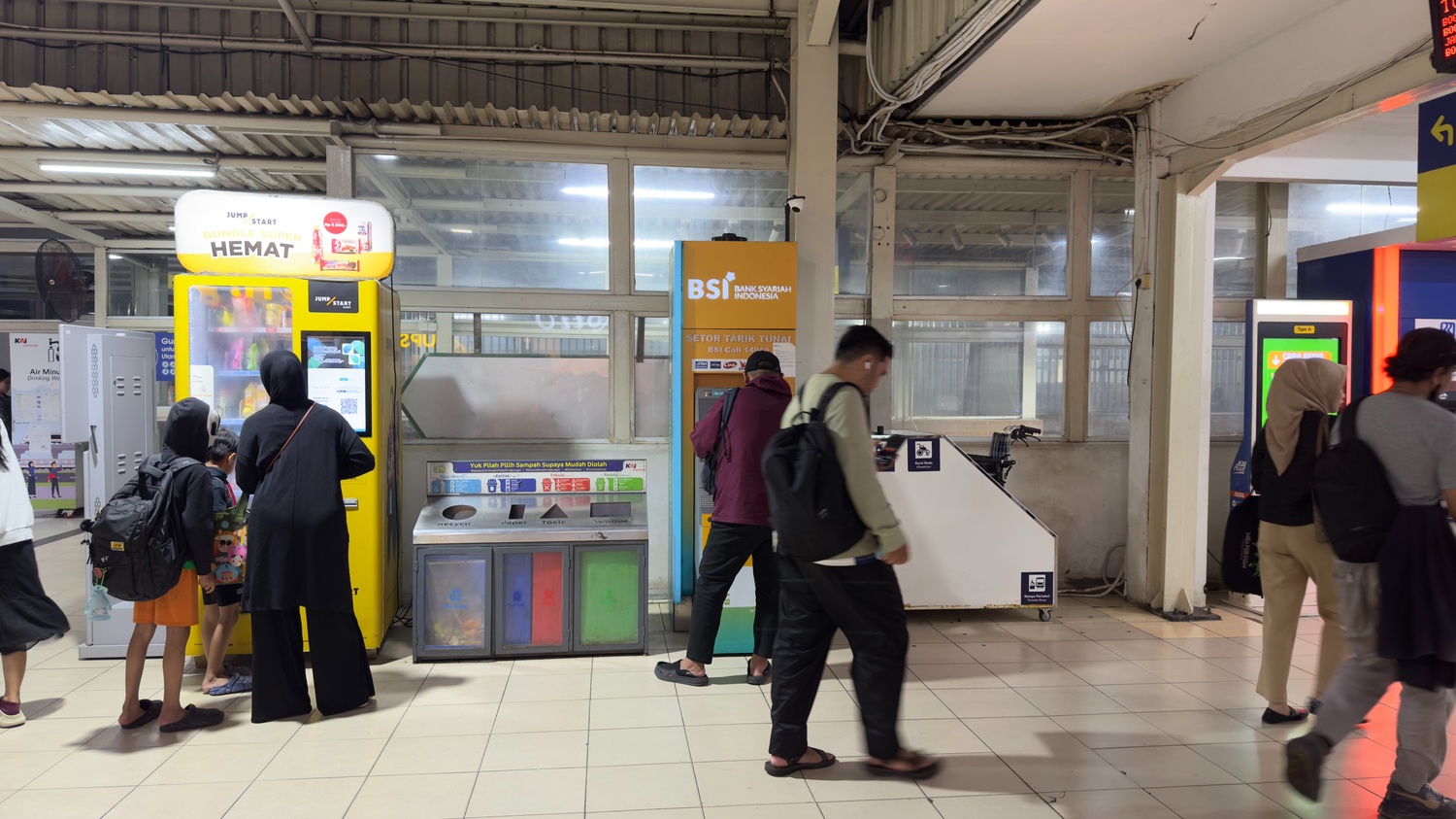 POJK 4/2026 Berlaku, OJK Pisahkan Produk Investasi & DPK Bank Syariah