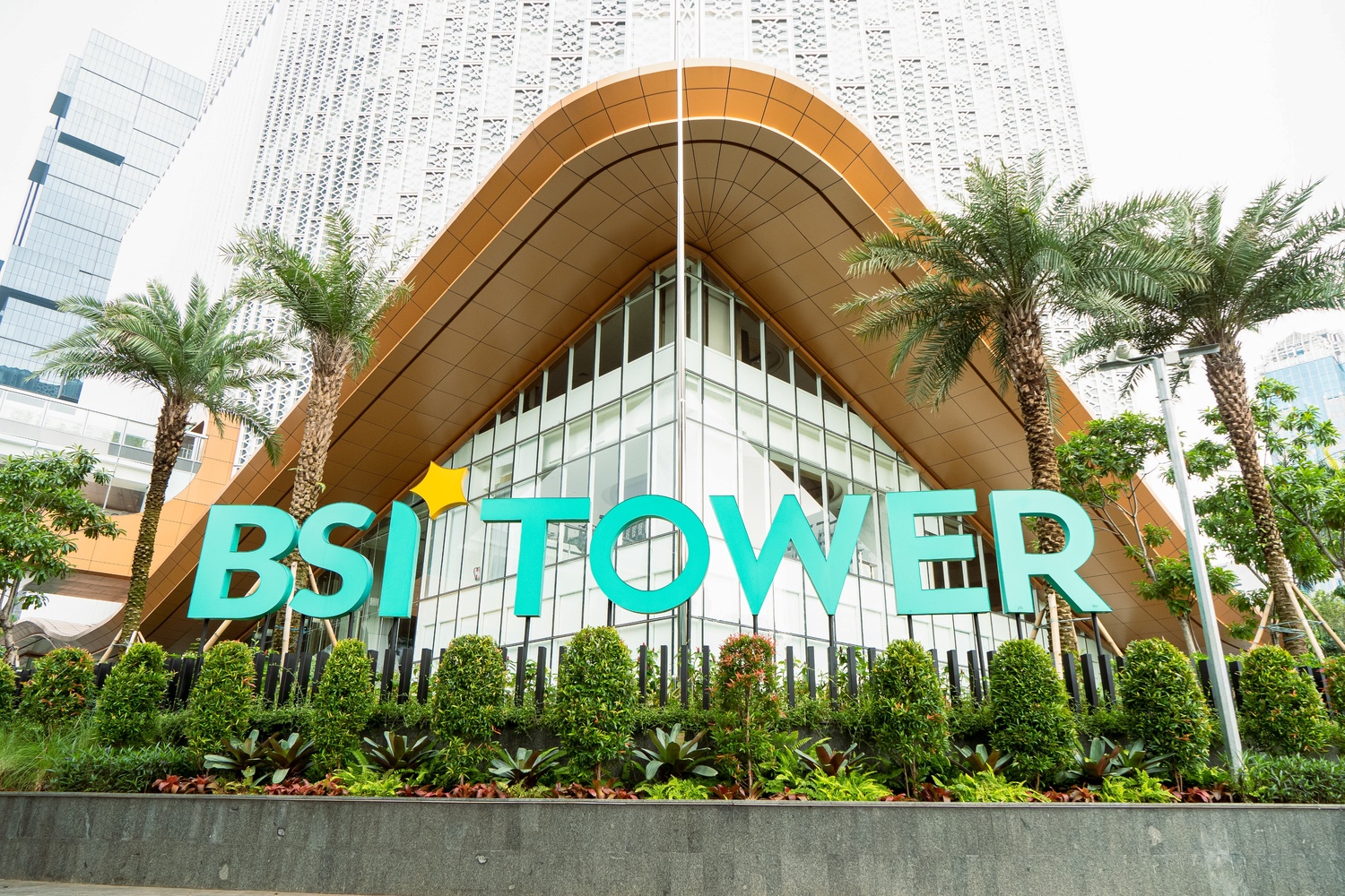 Target OJK, 2027 Ada Lima Bank Syariah Beraset Jumbo di Indonesia