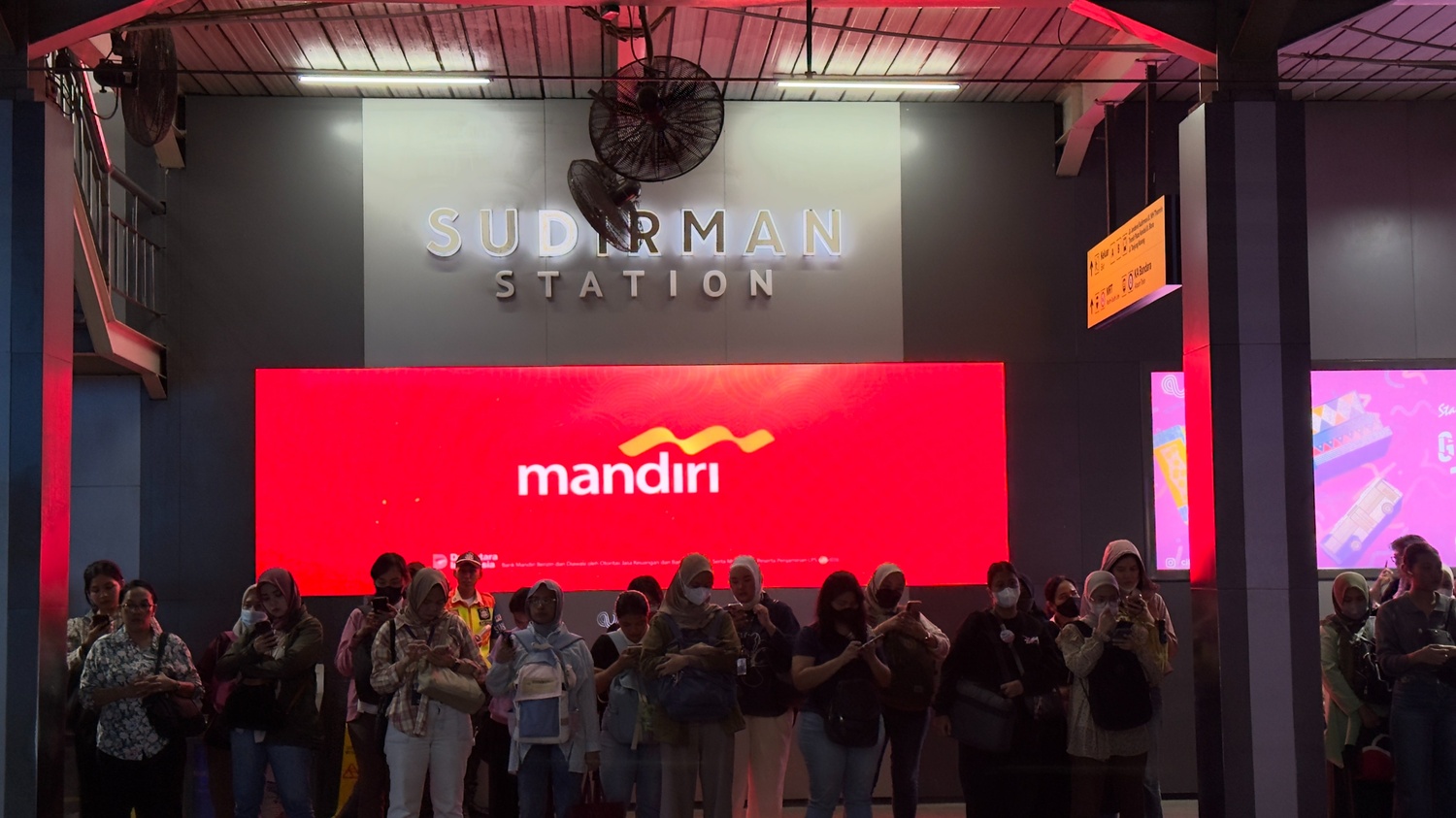 Saham Bank Mandiri (BMRI) Drop 6 Hari Beruntun Usai Dirut Riduan Beli