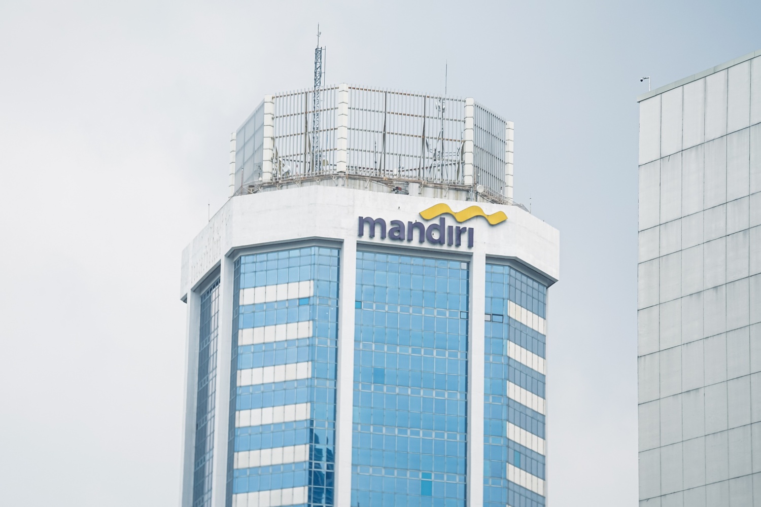 Mandiri (BMRI) Tuai Laba Rp28,5T di Medio 2026, Kredit Tembus Rp1.591T