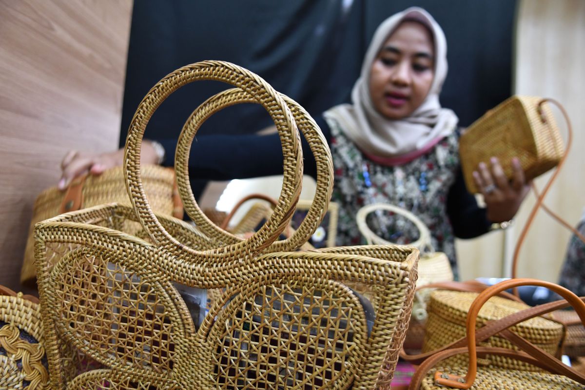 Sosialisasikan OSS, Keminves - Kemenkop - Tokopedia Bantu UMKM Dapatkan Izin Usaha