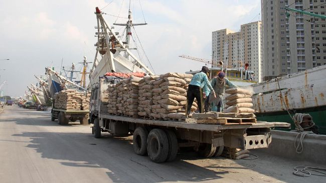 Permintaan Semen Naik, Saham INTP Direkomendasikan Beli di Harga Rp13.000