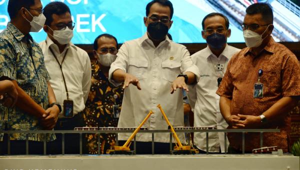 LRT Kecelakaan, Menhub Tegaskan Keselamatan Aspek Utama Pembangunan Infrastruktur