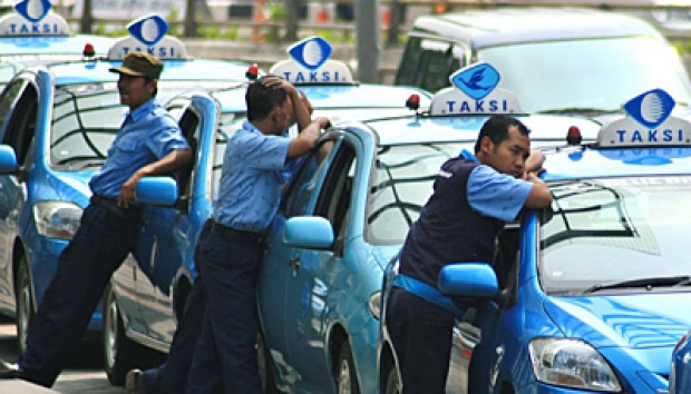 Mulai Pulih, Rugi Bersih Blue Bird (BIRD) Kuartal III-2021 Tersisa Rp66,3 Miliar