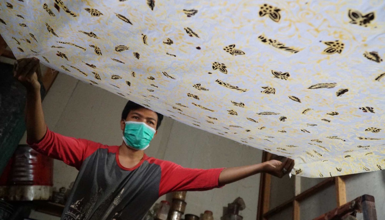 Produksi Batik Tanah Liek