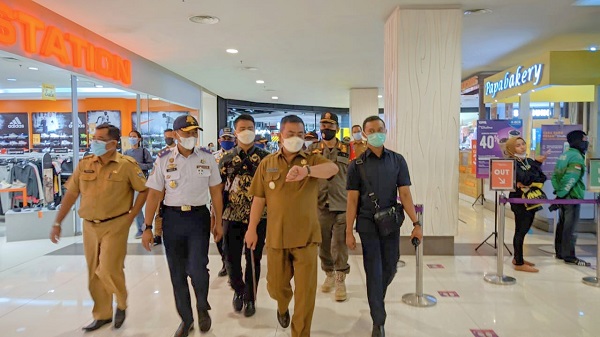 PPKM Dilanjut, Pemerintah Siapkan Vaksin Booster dan Waspadai Omicron