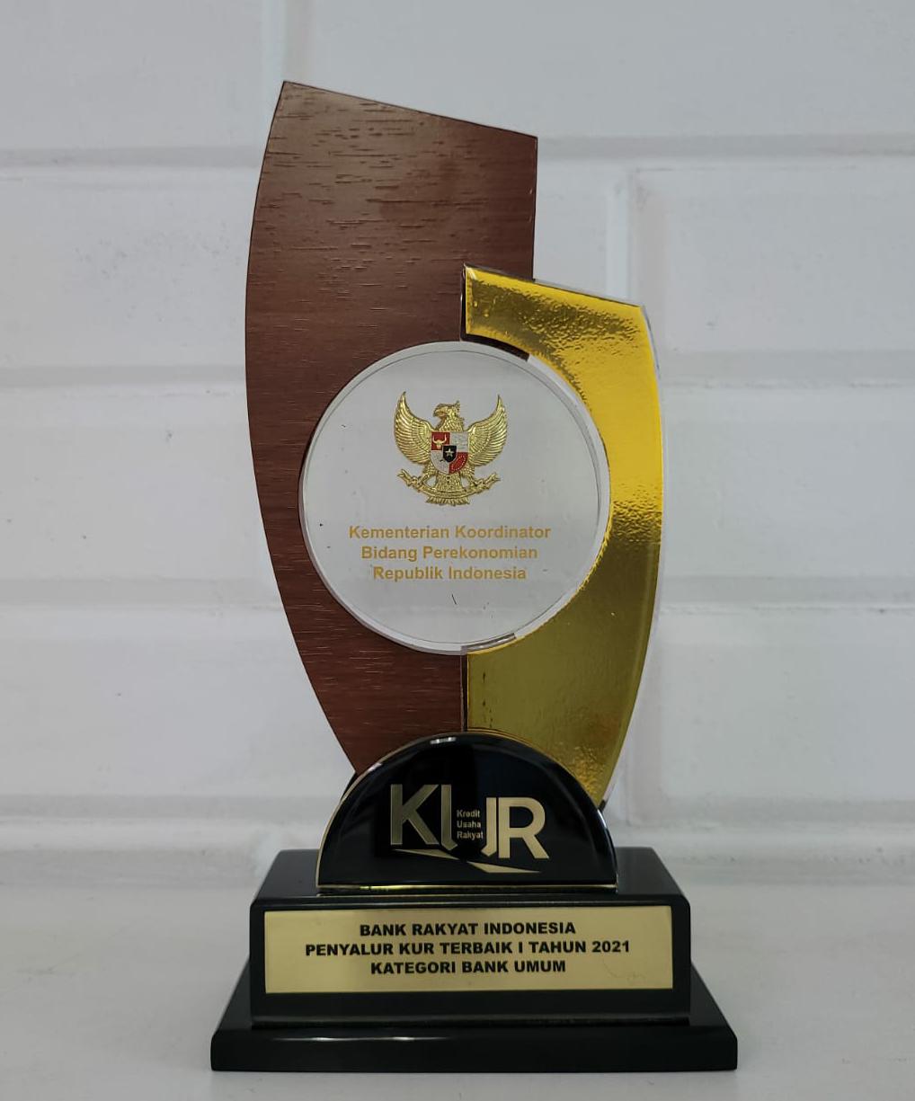 Dukung UMKM, Bank BRI (BBRI) Dinobatkan Sebagai Penyalur KUR Terbaik 2021
