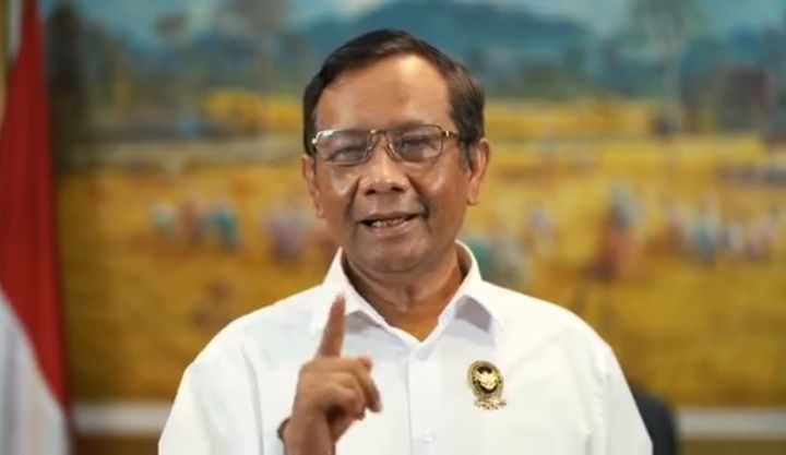 Koreksi Mahfud: Sudah Ada Kontrak Sebelum Jokowi Minta Slot Orbit Diselamatkan