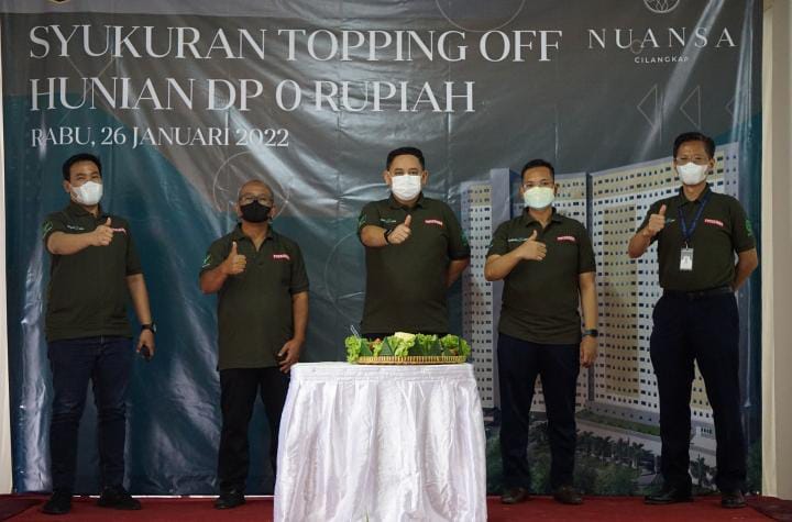 Totalindo (TOPS) Lakukan Topping Off Tower A Rusunami DP 0 Rupiah Nuansa Cilangkap