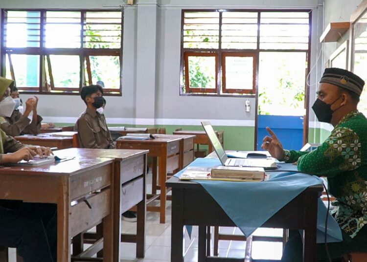 Kasus Covid-19 Melonjak, Muhammadiyah Minta PTM 100 Persen Dievaluasi