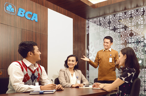 Untuk Distribusi Kemasan Plastik, Bank BCA (BBCA) Kucuri Anak Usaha PBID KUR Rp20 M