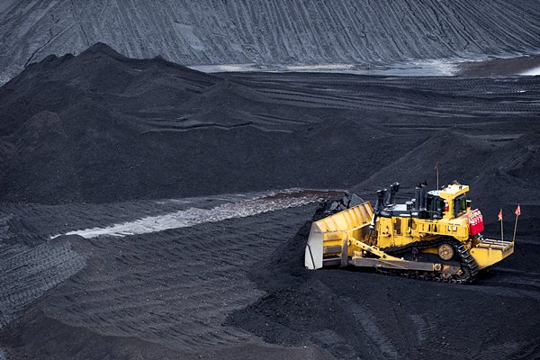 Refinancing, Dwi Guna (DWGL) Terbitkan MTN Sejumlah Rp200 Miliar