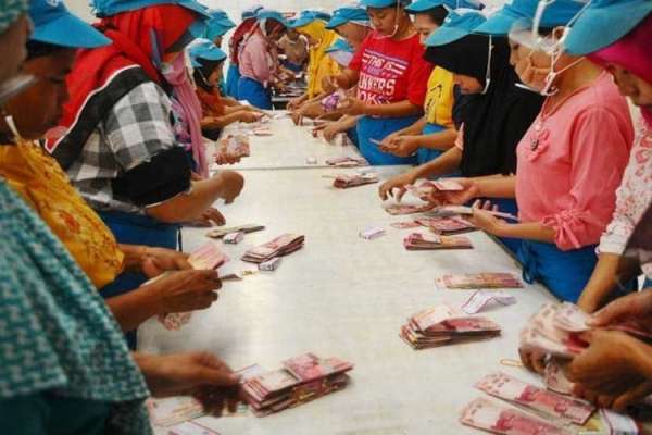 Ekonomi Membaik, Menaker Yakin Pengusaha Bayar Penuh THR