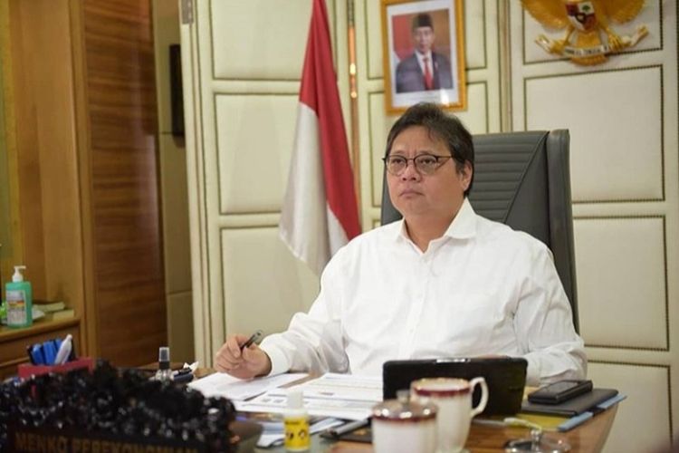 Menko Perekonomian Jamin PLTS dapat Turunkan Emisi Gas Rumah Kaca