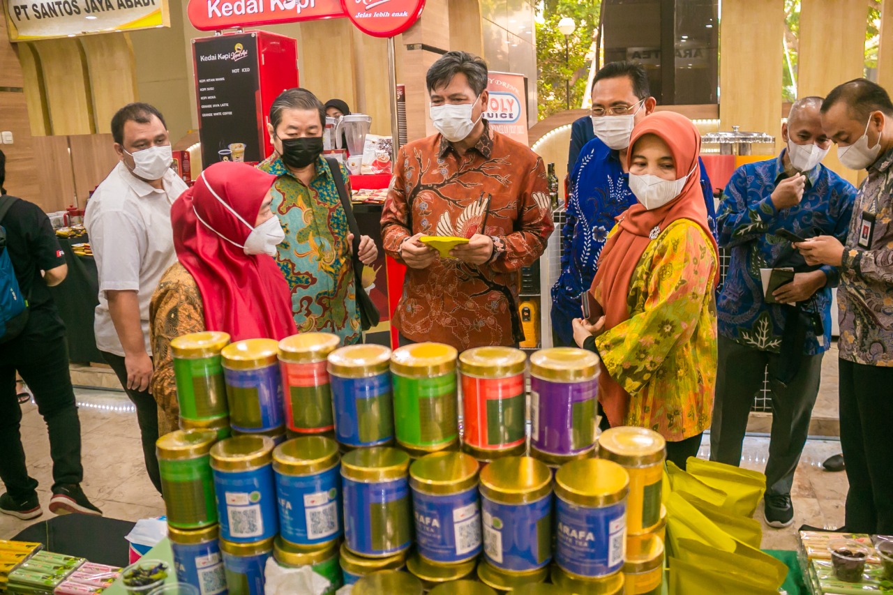 Makanan dan Minuman Sumbang Lebih dari Sepertiga PDB Industri Pengolahan Nonmigas