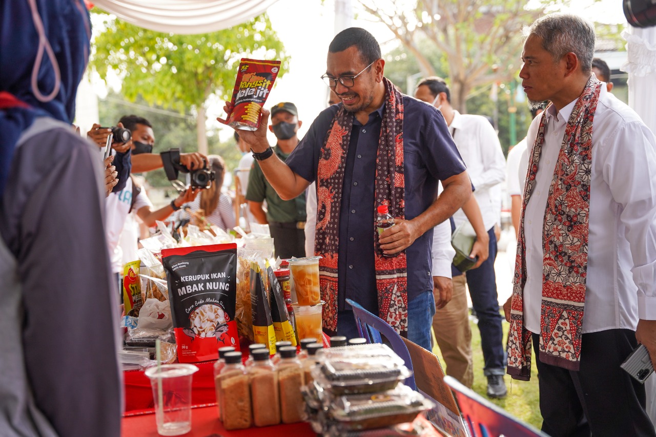 Geber Pasar Murah, 5.000 Paket Sembako SIG (SMGR) Laris Manis