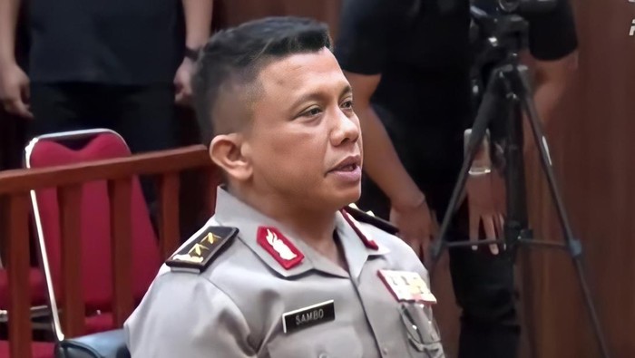 Irjen Ferdy Sambo saat sidang etik, Kamis, 25 Agustus 2022. dok. Tangkapan Layar YouTube POLRI TV RADIO. detiknews. Irjen Ferdy Sambo Ajukan Pengunduran Diri, Polri Jawab Ditolak!