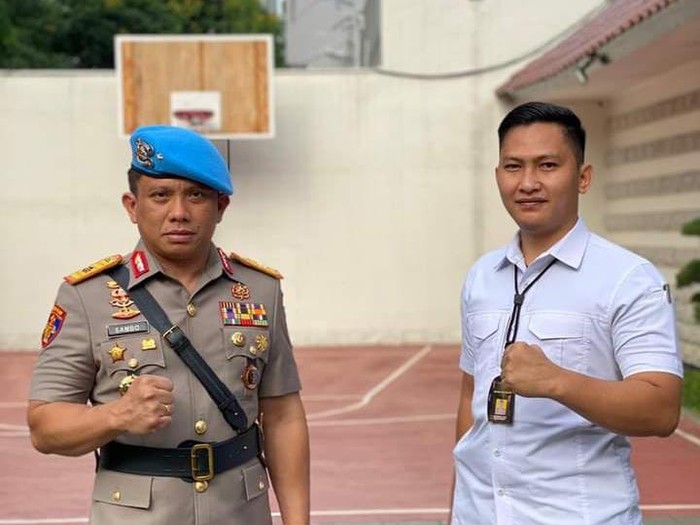 Irjen Ferdy Sambo dan Brigadir Yoshua. dok. medsos. Rekonstruksi Pembunuhan Brigadir J, Selasa (30/8), Lima Tersangka Dihadirkan