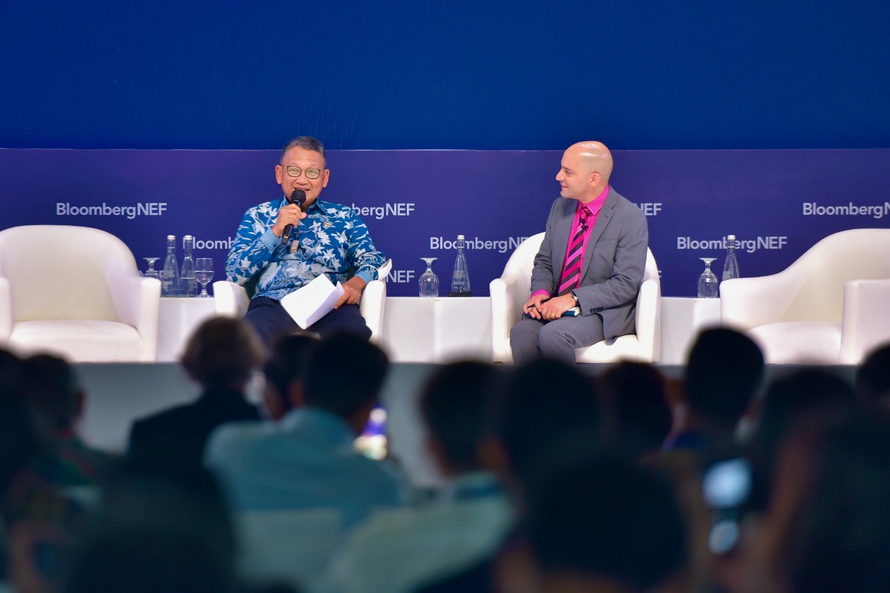 Menteri ESDM Ingatkan, Kita Tak Bisa Terus Bergantung Pada Minyak Bumi