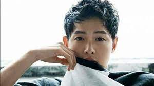 Song Joong-ki. dok. Suara. Gempa Cianjur: Di Depan Fans Bintang Korea Song Joong-ki Ungkapkan Duka Cita Mendalam