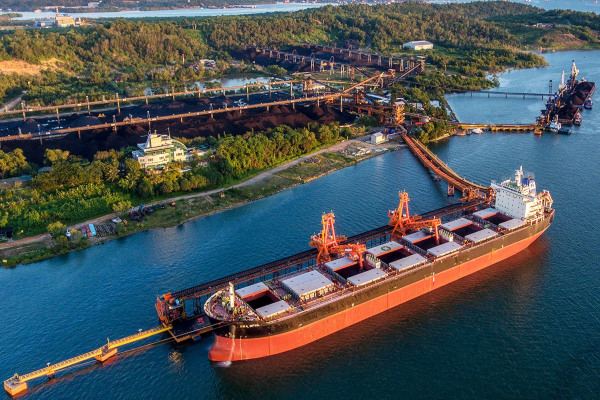 Saham Hasil Stock Split Meroket, Bos Bayan Resources (BYAN) Serok 250 Juta LembarĀ