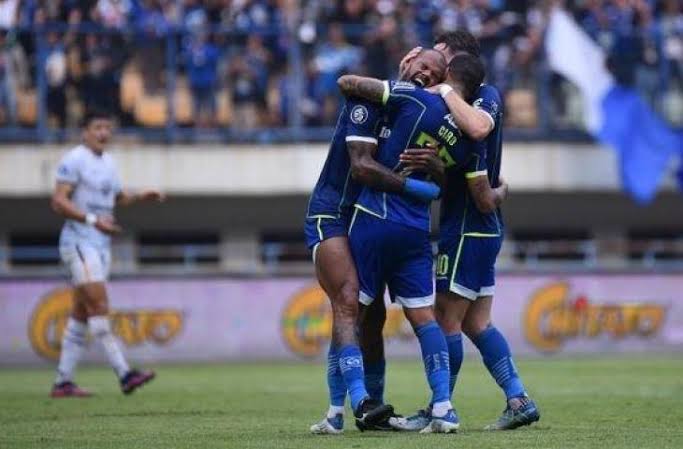 Kompetisi Liga 1 Kalah dari Persib Bandung, RANS Nusantara Masih Terseok-seok. dok. BolaTimes. Kompetisi Liga 1: Kalah dari Persib Bandung, RANS Nusantara Masih Terseok-seok