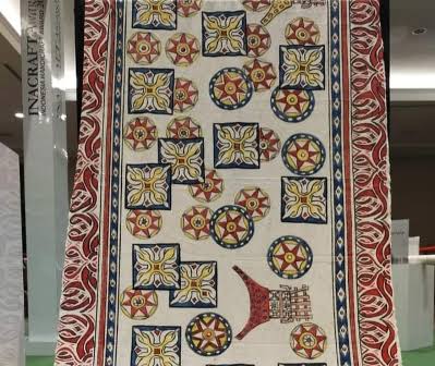 Tentu karya Yarden Tana Toraja terpilih sebagai yang terbaik dalam pameran Inacraft 2023.dok. SulselOnline. Tenun Karya Yarden Toraja Terpilih Sebagai yang Terbaik di Pameran Inacraft 2023