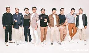 Grup vokal Kahitna, Carlo Saba ke dua dari kiri. dok. Pikiran Rakyat. Takluk Oleh Takdir, Carlo Saba Meninggal Dunia, Yovie Widianto Ungkap Kesedihannya