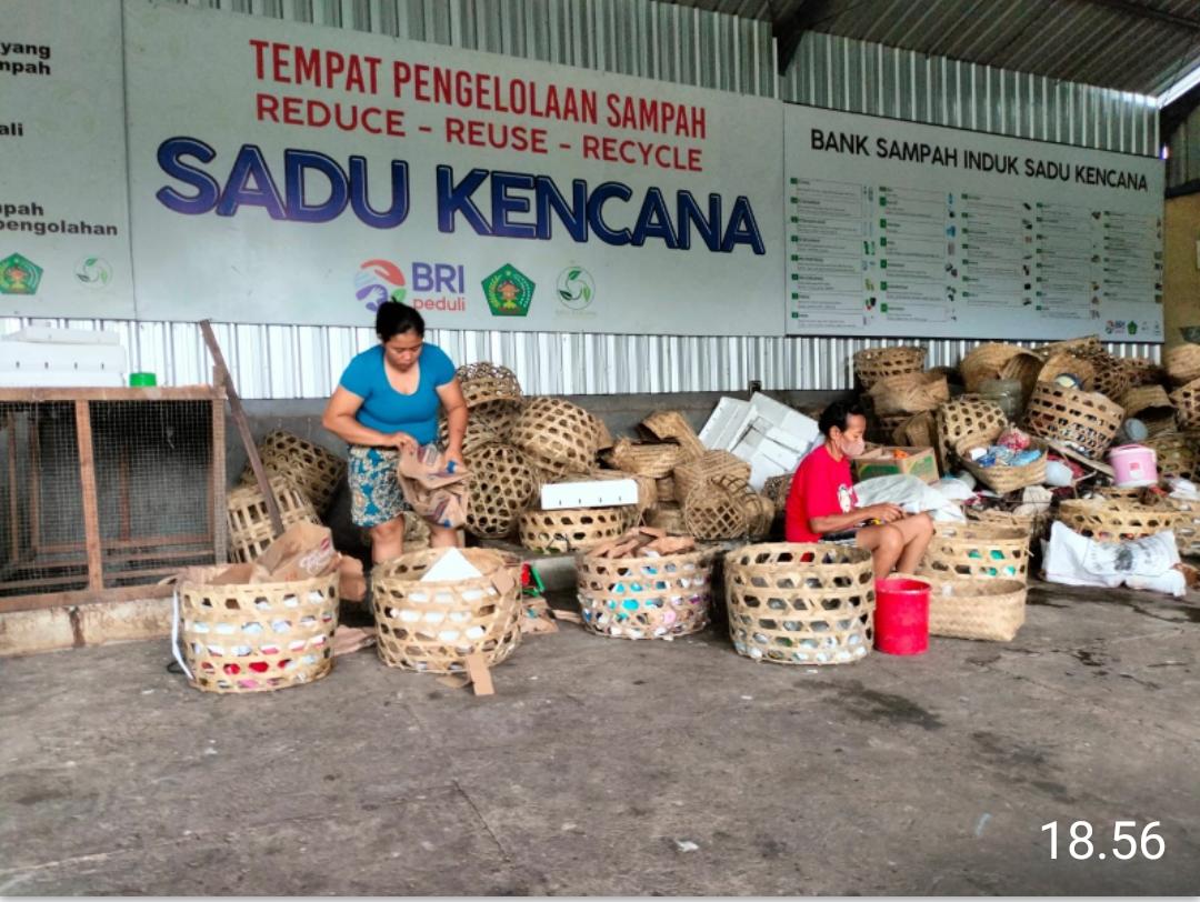 BRI Peduli Jadikan Desa Ini Sebagai Percontohan Pengelolaan Sampah Pilah