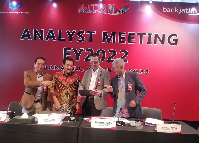 Diam - diam! Dua Petinggi BPD Jawa Timur Koleksi Saham BJTM Rp650 per Lembar