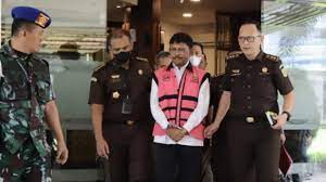 Tersangka kasus korupsi BTS Kominfo (mantan) Menkominfo Johnny G. Plate. dok. tvOneNews. Bongkar Aliran Dana Korupsi BTS Kominfo ke Parpol, Kejagung Gandeng PPATK
