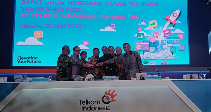 Jajaran manajemen PT Telkom Indonesia Tbk (TLKM) saat konfrensi pers hasil RUPST tahun 2022. Foto Rizki/Emitennews Telkom (TLKM) Putuskan Bagi Dividen 80 Persen Laba 2022 Setara Rp16,6 T