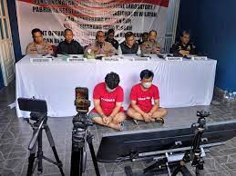 Tim Gabungan Direktorat Narkoba Polda Jawa Tangan, dan Mabes Polri menggulung pabrik narkoba jenis ekstasi jaringan internasional, di Kota Semarang. dok. Jateng News. Pendalaman Kasus Banten, Polisi Bongkar Pabrik Ekstasi Jaringan Internasional di Semarang
