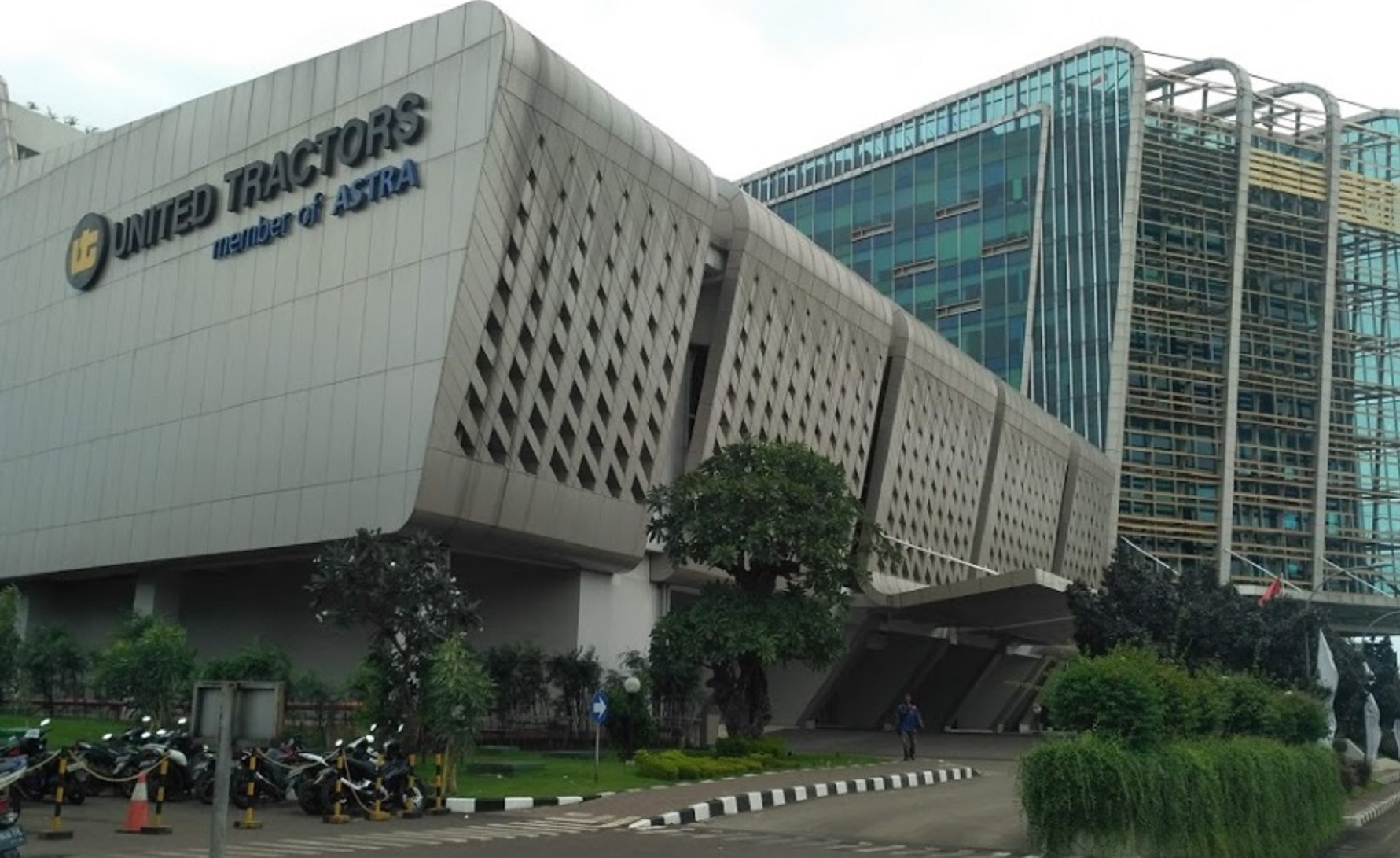 United Tractors (UNTR) Raup Laba Bersih Semester I-2023 Naik 8% Jadi Rp11,21 T