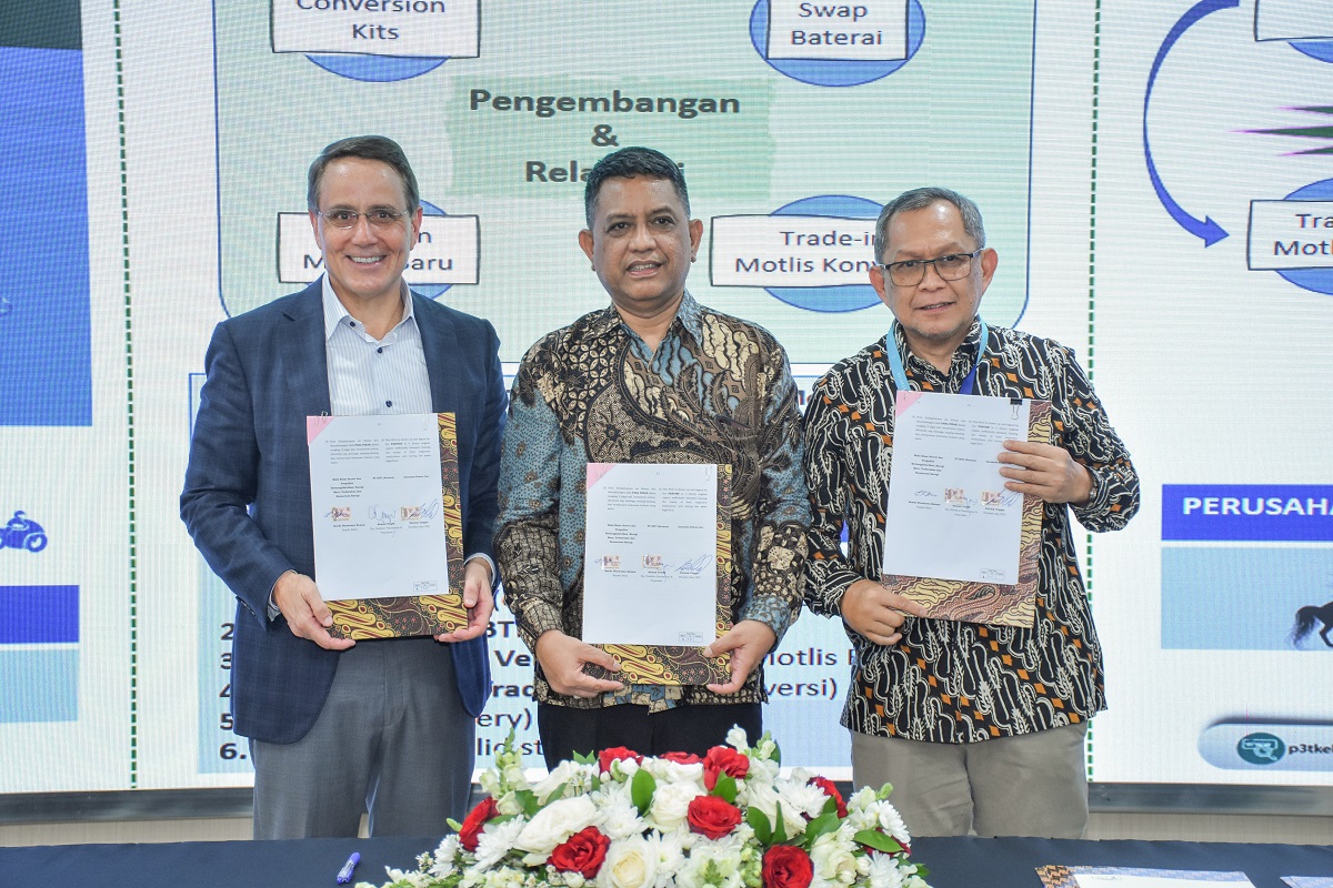 Kembangkan Ekosistem KBLBB, Lima Perjanjian Kerja Sama Resmi Diteken
