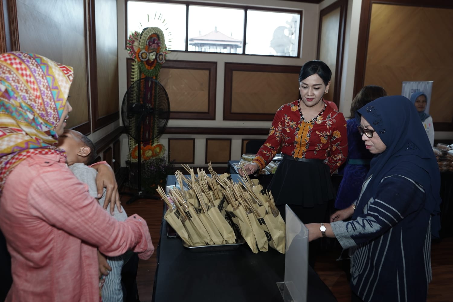 OJK Perluas Akses Keuangan Pelaku UMKM dan Ibu Rumah Tangga