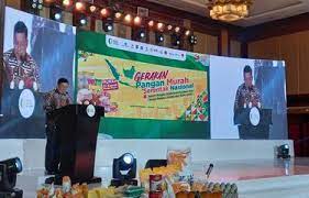 Badan Pangan Nasional (Bapanas)/National Food Agency (NFA) mengisi Hari Pangan Sedunia 2023. Bapanas menyelenggarakan Gerakan Pangan Murah (GPM) Serentak Nasional di 421 titik pada 262 kabupaten/kota dan 38 provinsi. dok. Kompas. Hari Pangan Sedunia 2023, Bapanas Selenggarakan GPM Serentak Nasional pada 421 Titik
