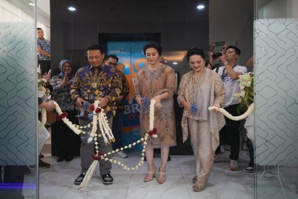 Komitmen Terus Perkuat Layanan, BRI Resmikan Sentra Layanan Prioritas Semarang Pattimura