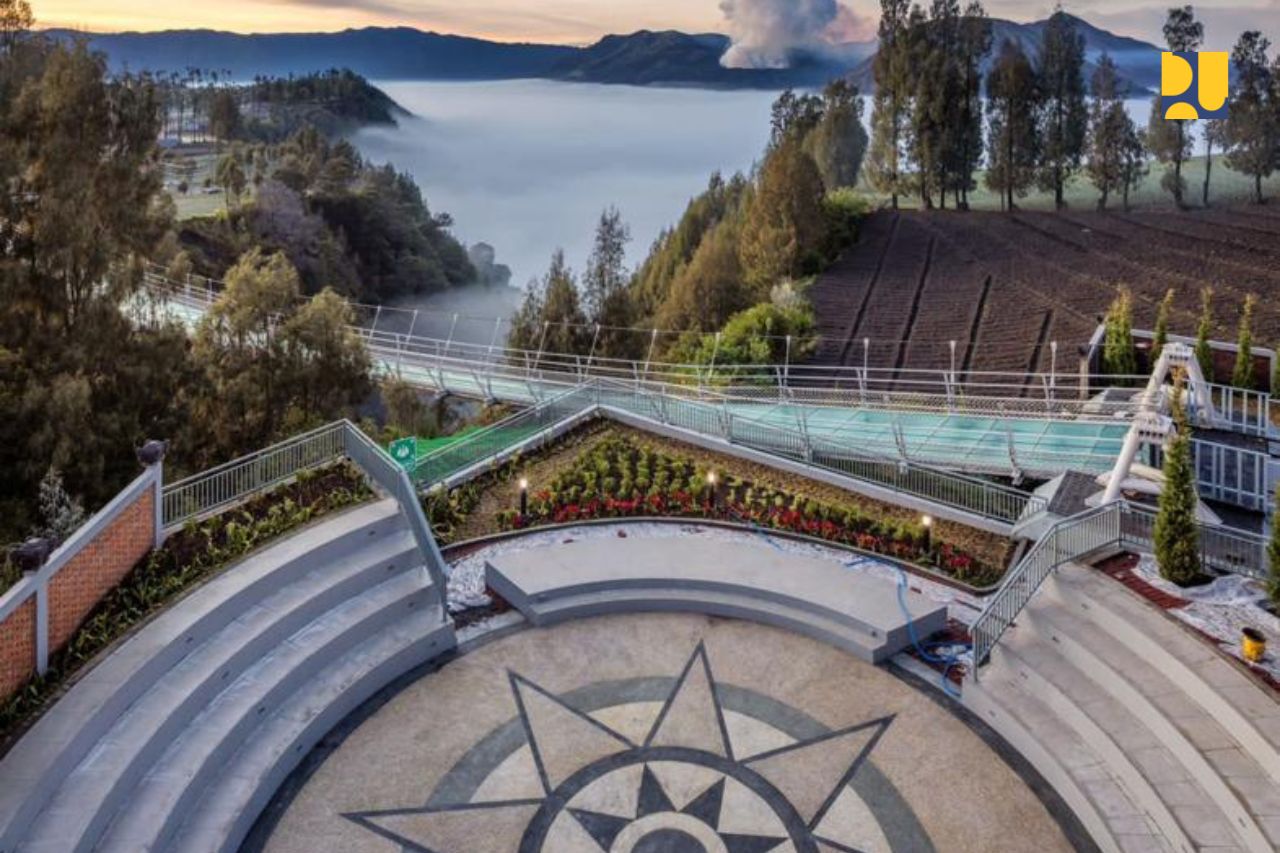 Jembatan Kaca dan Terminal Seruni Point Jadi Ikon Pariwisata Baru di Kawasan Bromo Tengger