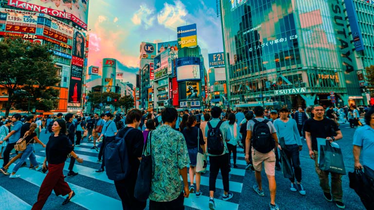 Peringkat Fitch di BBB, Pemerintah Tetap Waspadai Risiko Global