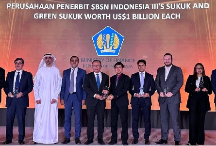 Islamic Finance News (IFN) - memberikan penghargaan “IFN Indonesia Deal's of The Year 2023 Green Sukuk Raih IFN Indonesia Deal's of The Year 2023