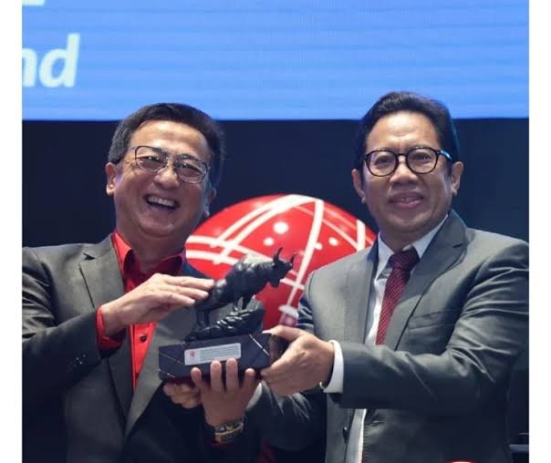 Gambar PEVE saat IPO di BEI Direktur! Lego 10,6 Juta Saham Emiten Hermanto Tanoko (PEVE)