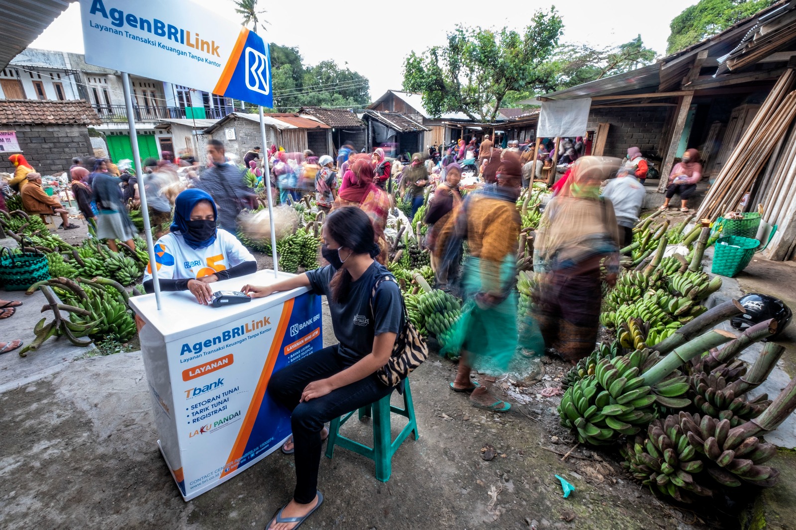 Direktur Bisnis Mikro BRI, Supari. dok. BRI. Penyaluran KUR BRI Rp59,96 Triliun, 36 Persen dari Target Pemerintah