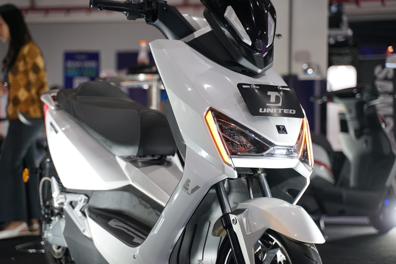 United E-Motor meresmikan gerai terbarunya di Kalimantan Timur yang berlokasi di Ruko Golden Boulevard, Jl. Sinarmas Land Boulevard No. AC-65, Kelurahan Batu Ampar, Kecamatan Balikpapan Utara, Kota Balikpapan. dok. ist. Hadir di Balikpapan, United E-Motor Bawa Revolusi Kendaraan Listrik