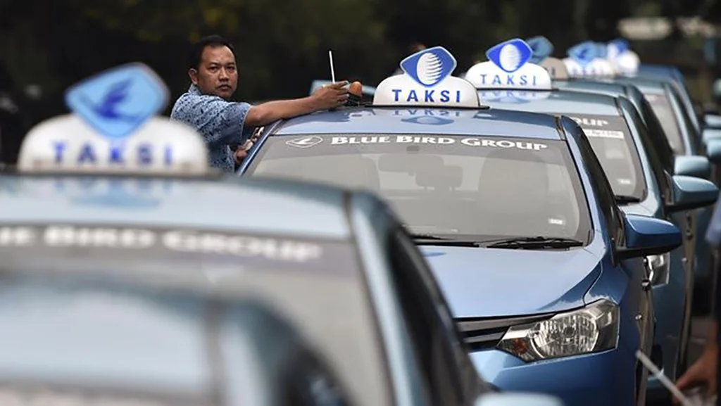 Gambar mobil Blue Bird (BIRD) Pendiri, Tampung 1,9 Juta Saham Blue Bird Rp1.535-1.565 per Lembar