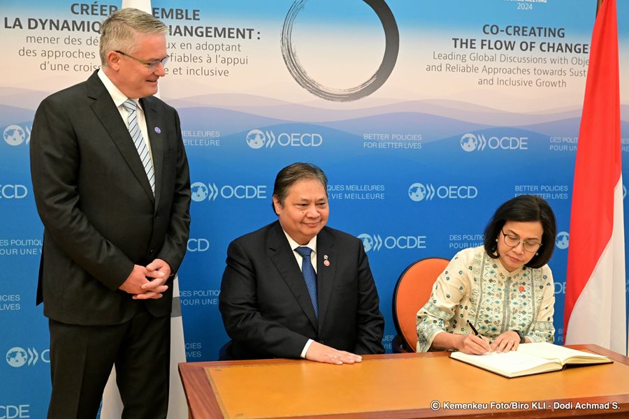 Indonesia menjadi anggota ASEAN pertama yang memulai proses aksesi OECD, dan berpotensi menjadi anggota OECD ketiga di Asia setelah Jepang dan Korea. Berikutnya segera menyusul, Thailand Thailand Segera Menyusul Indonesia Masuk Anggota OECD