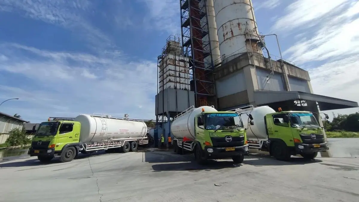 Sejumlah armada angkutan besutan MPX Logistics siaga untuk melayani pelanggan. FOTO - ISTIMEWA Dapat Dana Taktis Rp75 Miliar, MPXL Tambah 50 Unit Armada Baru