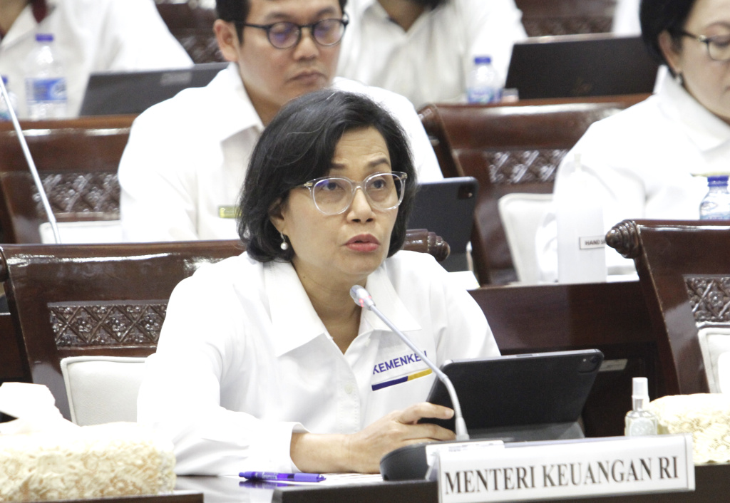 Menteri Keuangan Sri Mulyani Indrawati. dok. SinPo.id. Rapat di Komisi XI DPR, Menkeu Ungkap Penyebab BUMN Sakit