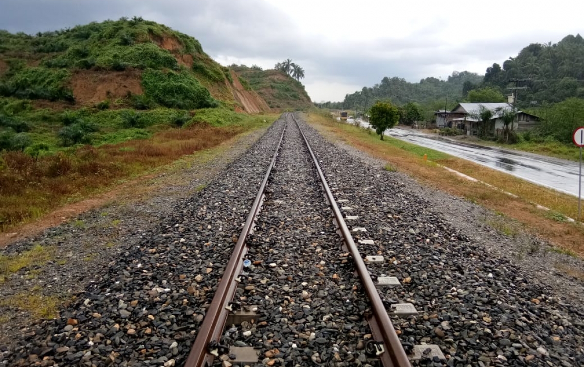 Pembangunan jalur kereta api Besitang-Langsa. dok. Analisadaily/Istimewa. Tiga Eks Pejabat Kemenhub Didakwa Rugikan Negara Rp1,15 Triliun